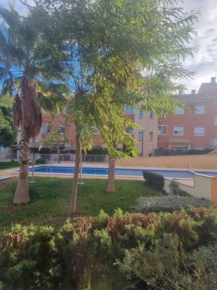 Foto 1 de Piso en venta en plaza El Roblecillo de 2 habitaciones con terraza y piscina