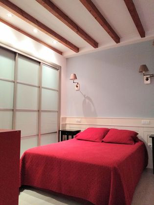 Foto 2 de Pis en lloguer a Casco Histórico de 1 habitació amb terrassa i mobles
