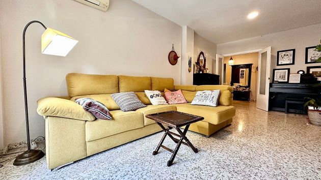 Foto 1 de Pis en venda a La Calzada de 3 habitacions amb terrassa i garatge