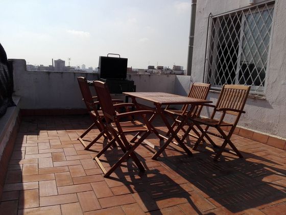 Foto 2 de Àtic en venda a calle De Galileu de 1 habitació amb terrassa i balcó