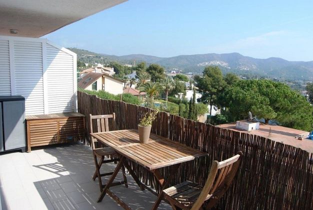 Foto 2 de Piso en venta en Els Molins - La Devesa - El Poble-sec de 2 habitaciones con terraza y piscina