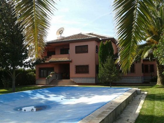 Foto 1 de Xalet en venda a avenida Paraiso de 5 habitacions amb terrassa i piscina