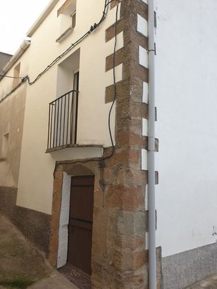 Foto 1 de Casa rural en venta en calle Lloc Montargull de 3 habitaciones con terraza y balcón