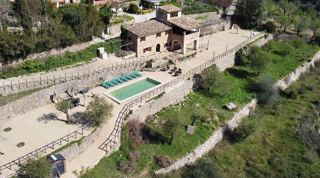 Foto 1 de Casa rural en venta en Bunyola de 5 habitaciones con terraza y piscina