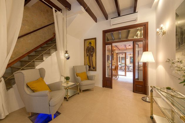 Foto 2 de Casa adossada en venda a Llucmajor Interior de 6 habitacions amb terrassa i balcó
