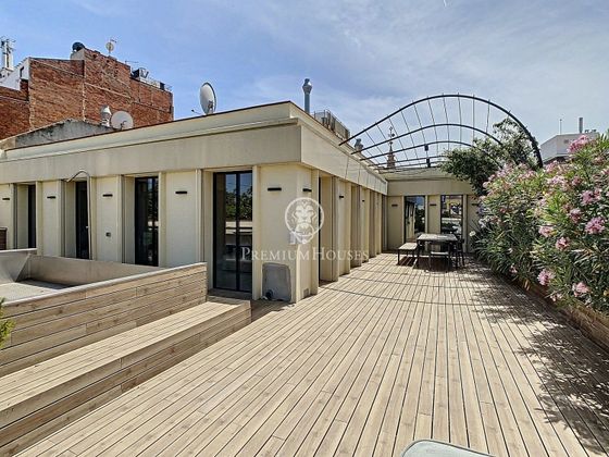Foto 1 de Venta de piso en El Raval de 2 habitaciones con terraza y piscina