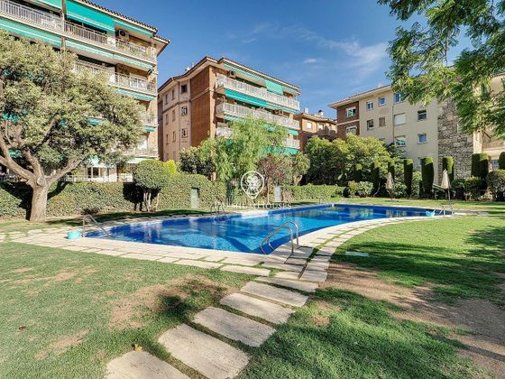 Foto 1 de Venta de piso en Sarrià de 5 habitaciones con terraza y piscina