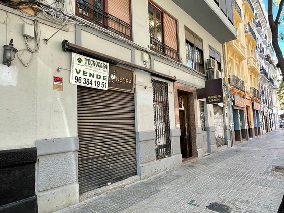 Foto 1 de Pis en venda a calle De Joan Llorenç de 4 habitacions amb terrassa i ascensor