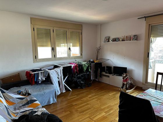 Foto 1 de Venta de piso en avenida De Mossèn Jacint Verdaguer de 4 habitaciones con balcón y aire acondicionado