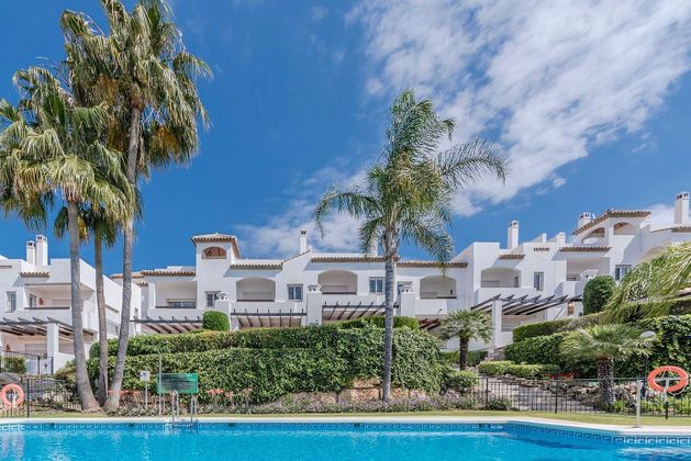 Foto 1 de Casa adossada en venda a calle Las Aguilas de 3 habitacions amb terrassa i piscina