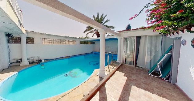 Foto 1 de Xalet en venda a avenida Vistamar de 3 habitacions amb terrassa i piscina
