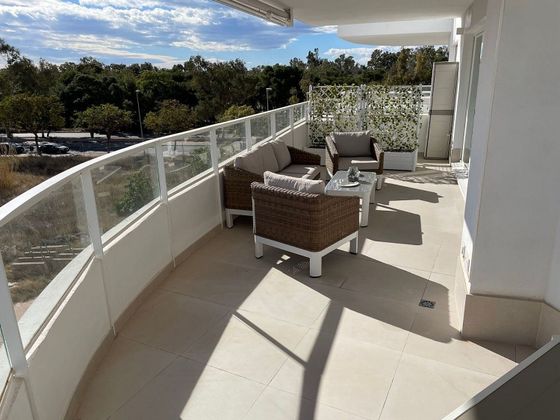 Foto 2 de Alquiler de piso en Canet d´En Berenguer de 3 habitaciones con terraza y piscina