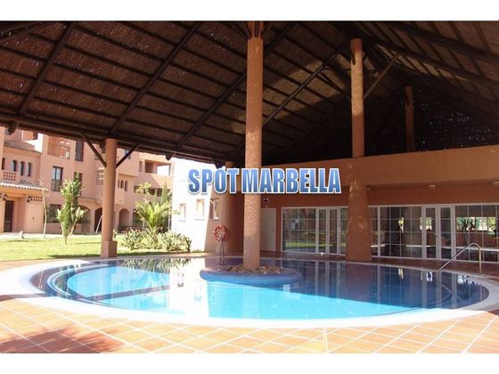 Foto 1 de Pis en lloguer a urbanización Hacienda del Sol de 2 habitacions amb terrassa i piscina