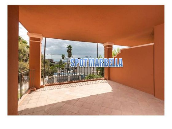 Foto 1 de Piso en alquiler en calle Urbanizacion Monte Halcones de 3 habitaciones con terraza y piscina