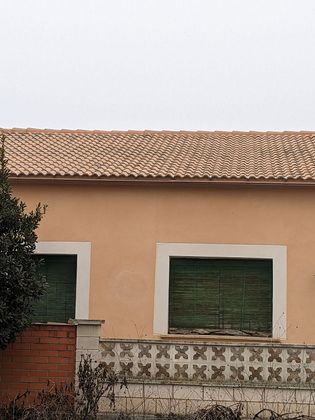 Foto 2 de Casa adosada en venta en calle San Luis de 4 habitaciones con terraza y piscina