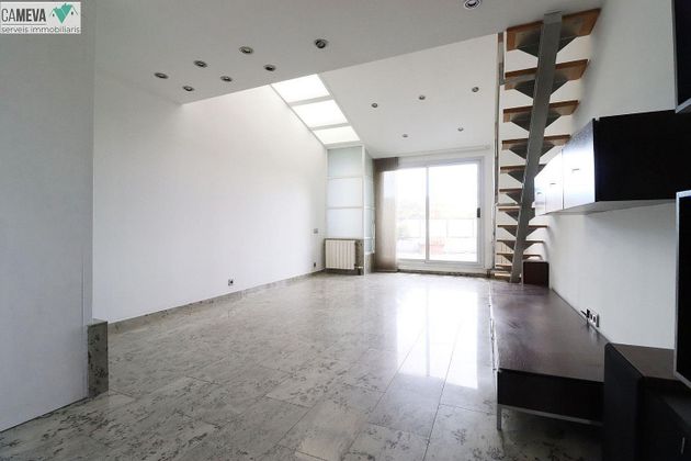 Foto 2 de Casa en venta en Centre - Sabadell de 4 habitaciones con terraza y garaje