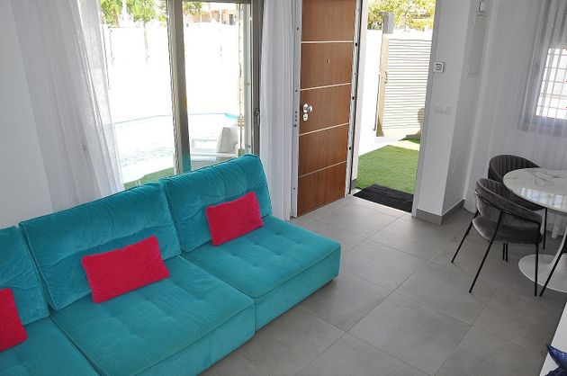 Foto 2 de Casa en lloguer a calle Federico Garcia Lorca de 2 habitacions amb terrassa i piscina
