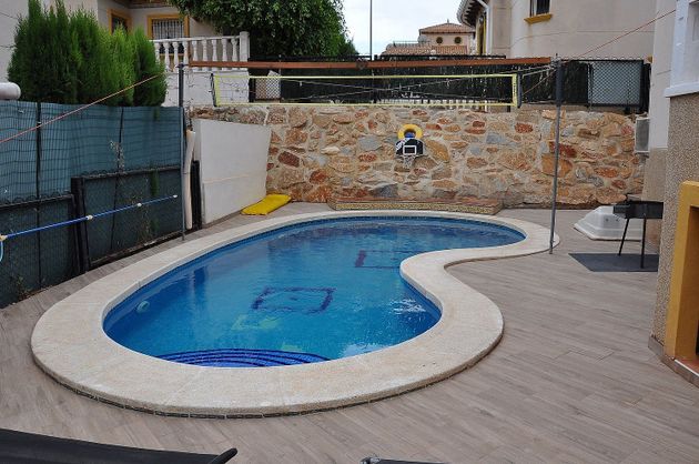 Foto 1 de Casa en lloguer a calle Onix de 3 habitacions amb terrassa i piscina