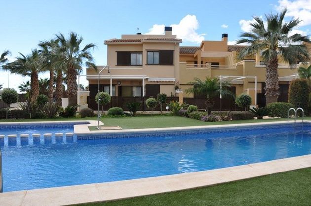 Foto 2 de Pis en venda a calle Cabo San Antonio de 2 habitacions amb terrassa i piscina