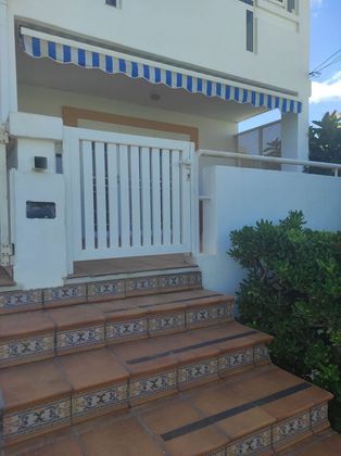 Foto 2 de Piso en alquiler en calle Cala Capitan de 2 habitaciones con terraza y piscina