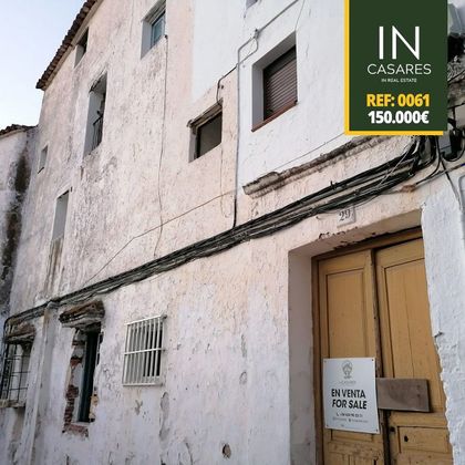 Foto 1 de Casa en venda a calle Arrabal de 8 habitacions amb balcó