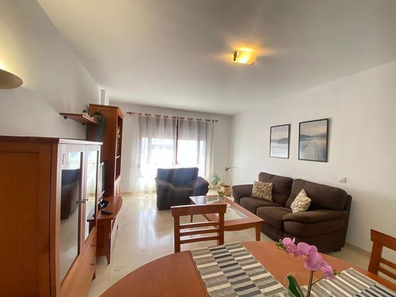 Foto 1 de Alquiler de piso en Guanarteme de 2 habitaciones con terraza y muebles