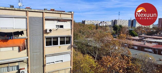 Foto 1 de Venta de piso en El Besós i el Maresme de 2 habitaciones con balcón y aire acondicionado