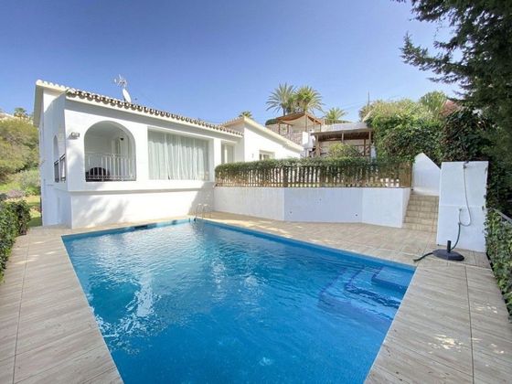 Foto 1 de Xalet en venda a Elviria de 4 habitacions amb terrassa i piscina