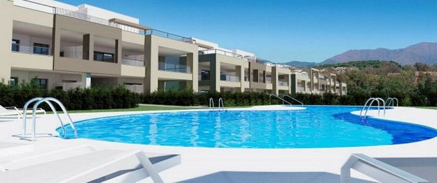 Foto 1 de Pis en venda a Casares de 3 habitacions amb terrassa i piscina