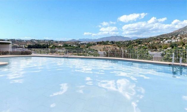 Foto 2 de Piso en venta en Los Pacos de 2 habitaciones con terraza y piscina