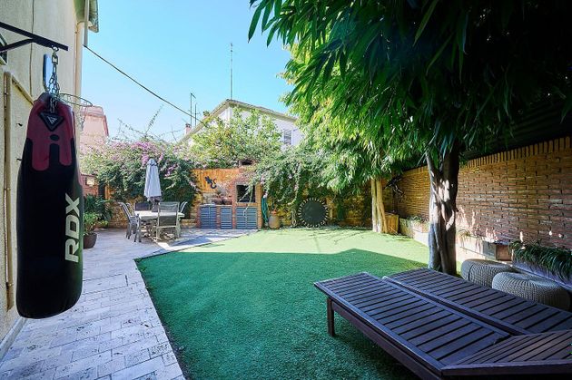 Foto 1 de Casa en venda a calle De Felip II de 3 habitacions amb terrassa i jardí