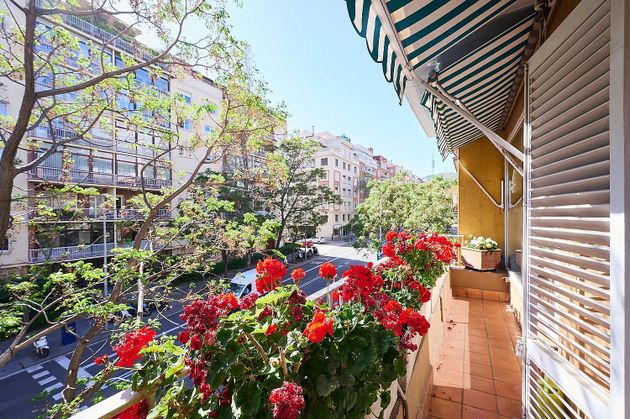 Foto 1 de Alquiler de piso en calle De Mandri de 4 habitaciones con balcón y aire acondicionado