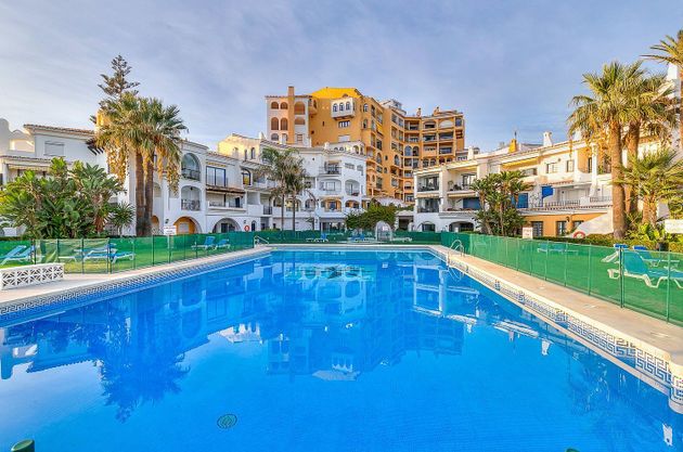 Foto 1 de Pis en venda a Cabo Pino - Reserva de Marbella de 3 habitacions amb terrassa i piscina