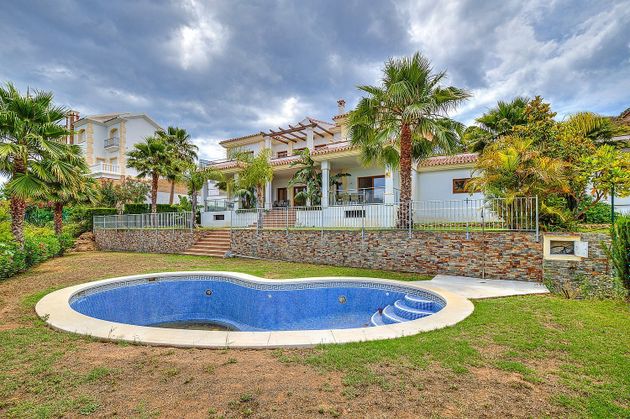 Foto 2 de Chalet en venta en Los Monteros - Bahía de Marbella de 4 habitaciones con terraza y piscina