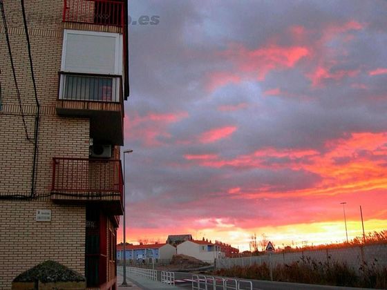 Foto 1 de Pis en venda a Luceni de 3 habitacions amb terrassa i balcó