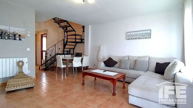 Foto 2 de Chalet en venta en Alagón de 3 habitaciones con terraza y garaje