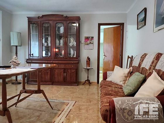 Foto 1 de Xalet en venda a Cabañas de Ebro de 6 habitacions amb terrassa i garatge