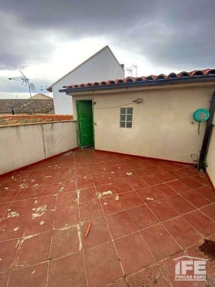 Foto 2 de Casa en venta en Maleján de 5 habitaciones con terraza