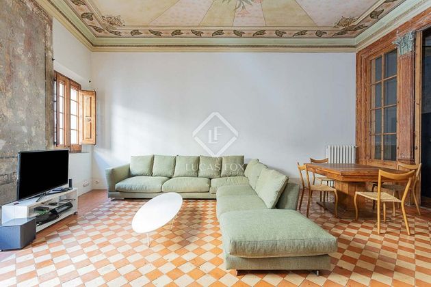 Foto 1 de Pis en venda a Sant Pere, Santa Caterina i la Ribera de 4 habitacions amb terrassa i balcó
