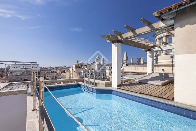 Foto 1 de Ático en venta en La Dreta de l'Eixample de 5 habitaciones con terraza y piscina
