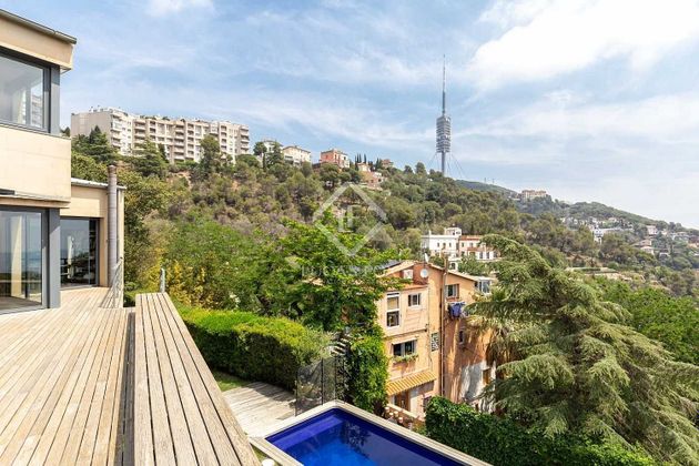 Foto 2 de Chalet en venta en Vallvidrera - El Tibidabo i les Planes de 4 habitaciones con terraza y piscina