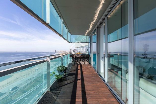 Foto 2 de Àtic en lloguer a Diagonal Mar i el Front Marítim del Poblenou de 3 habitacions amb terrassa i piscina