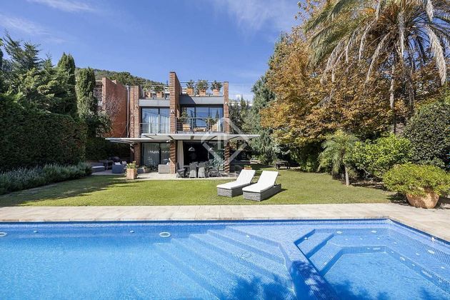 Foto 1 de Casa adossada en venda a Pedralbes de 5 habitacions amb terrassa i piscina