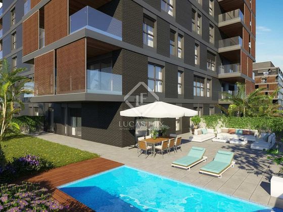 Foto 2 de Piso en venta en Finestrelles de 3 habitaciones con terraza y piscina