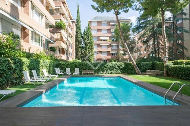 Foto 2 de Piso en venta en Sant Gervasi - Galvany de 6 habitaciones con terraza y piscina