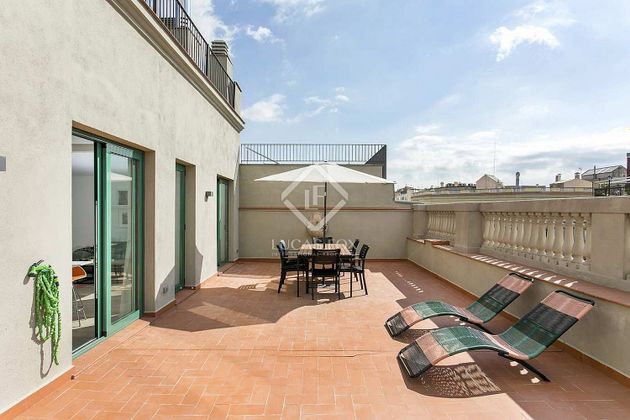 Foto 2 de Àtic en venda a La Dreta de l'Eixample de 2 habitacions amb terrassa i piscina