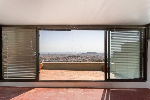 Foto 1 de Chalet en venta en Vallcarca i els Penitents de 3 habitaciones con terraza y piscina