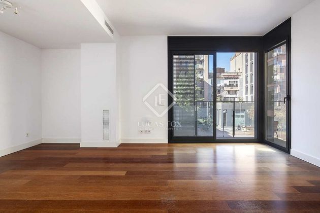 Foto 2 de Venta de piso en Vila de Gràcia de 4 habitaciones con terraza y garaje