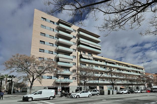 Foto 2 de Ático en venta en Sant Andreu de Palomar de 4 habitaciones con terraza y aire acondicionado