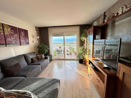 Foto 1 de Àtic en venda a Estadi-Horta Vermella-Santa Anna de 4 habitacions amb balcó i aire acondicionat